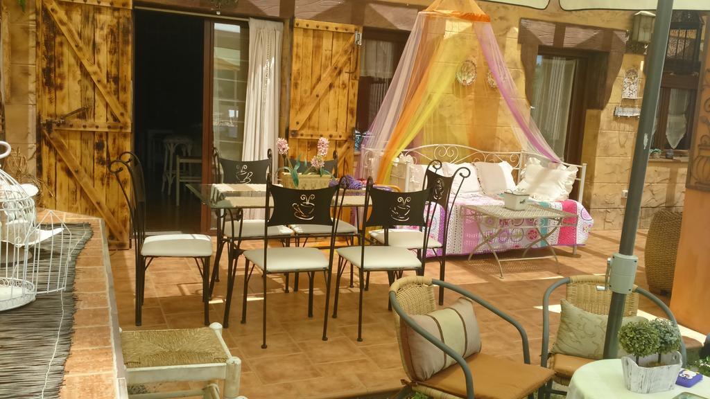 Laurel De La Reina Bed & Breakfast - Boutique 拉苏维亚 外观 照片